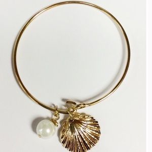 Sea Shell Pearl Charm Bracelet NEW